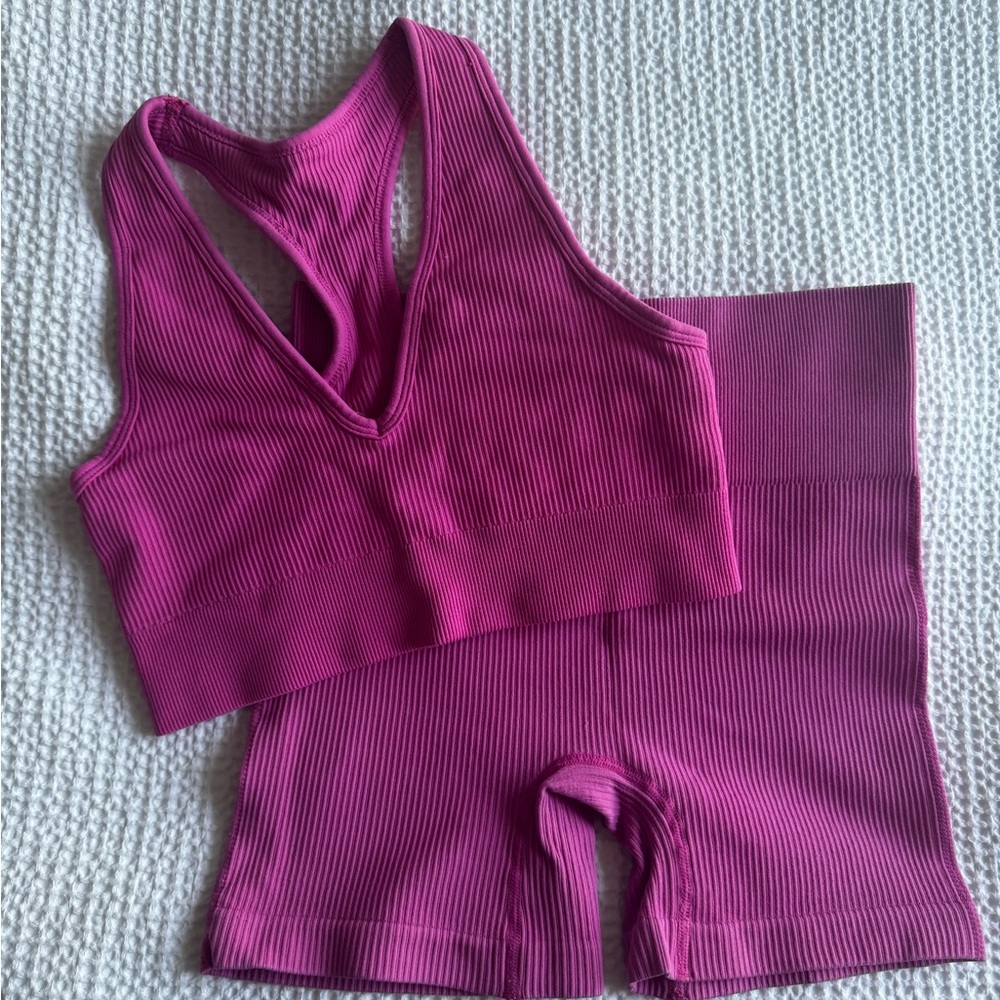 Pink seamless sportswear set